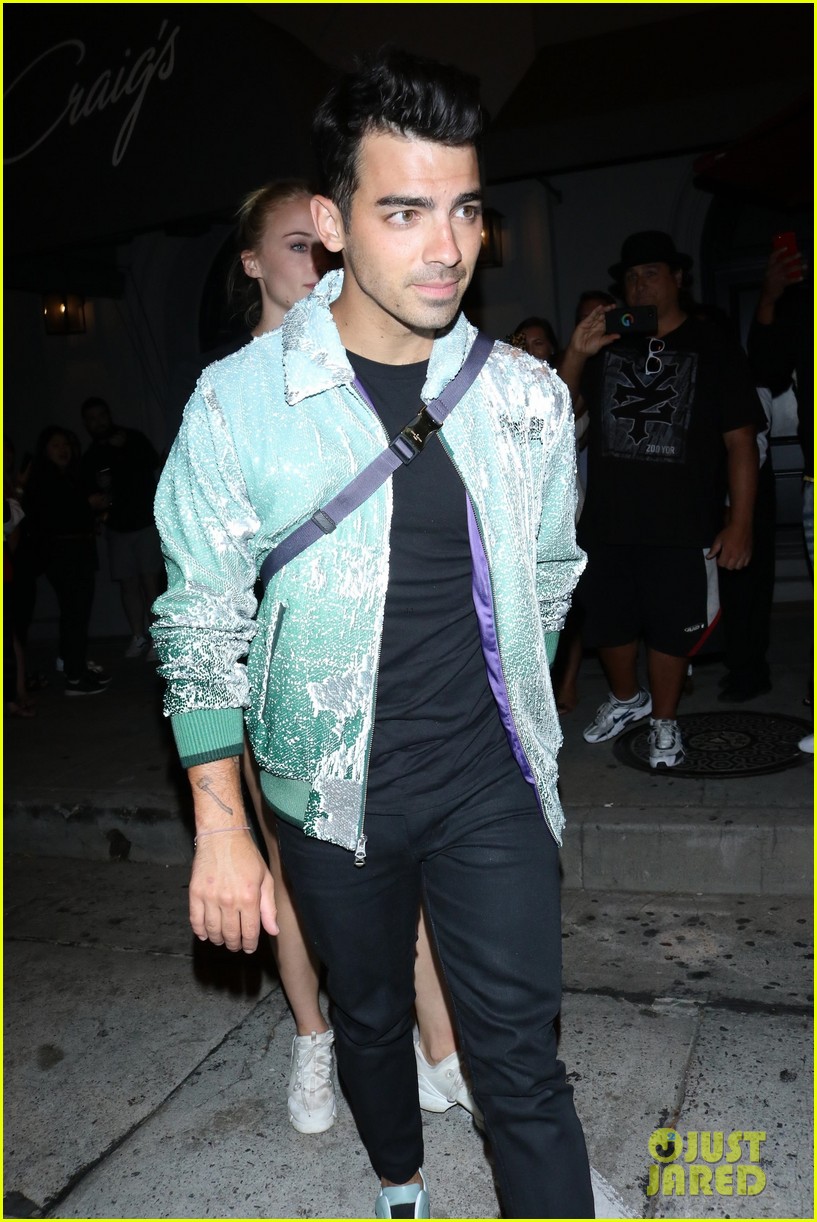 sophie turner joins the jonas brothers at craigs 16