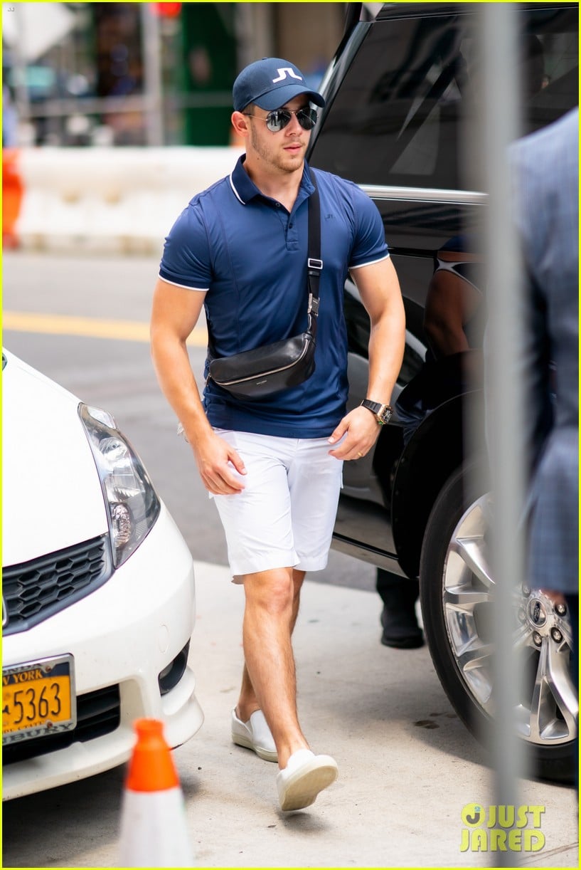 nick jonas looks muscular while heading to play golf 01