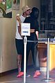 dua lipa anwar hadid ice cream 01