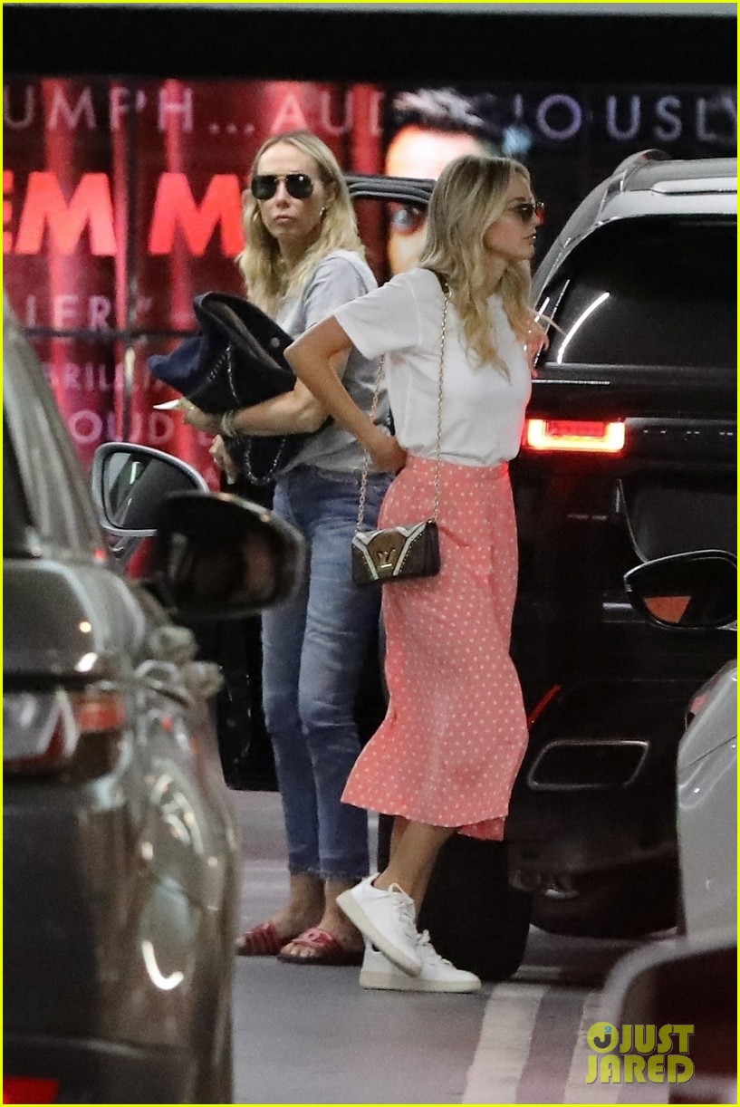 Miley Cyrus & Kaitlynn Carter Go Out for Lunch with Tish Cyrus Photo