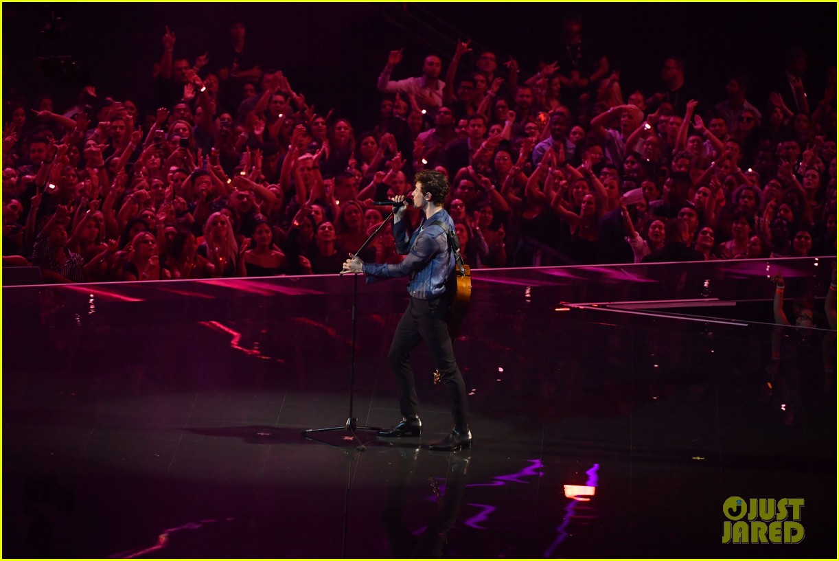 Full Sized Photo Of Shawn Mendes Performs At Mtv Vmas 2019 10 Shawn