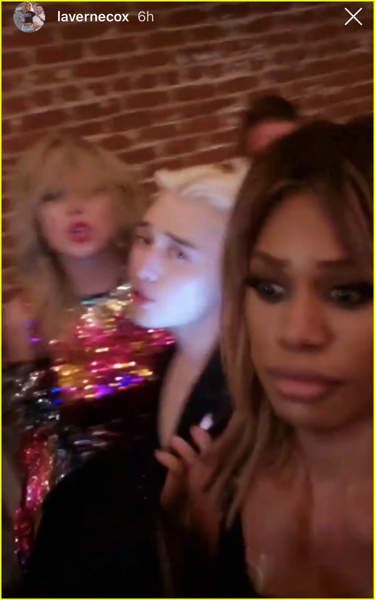 taylor swit calm down video party august 2019 01 2