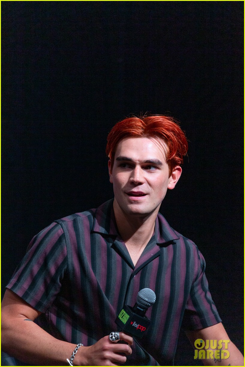 kj apa reveals which riverdale co star he would marry 07