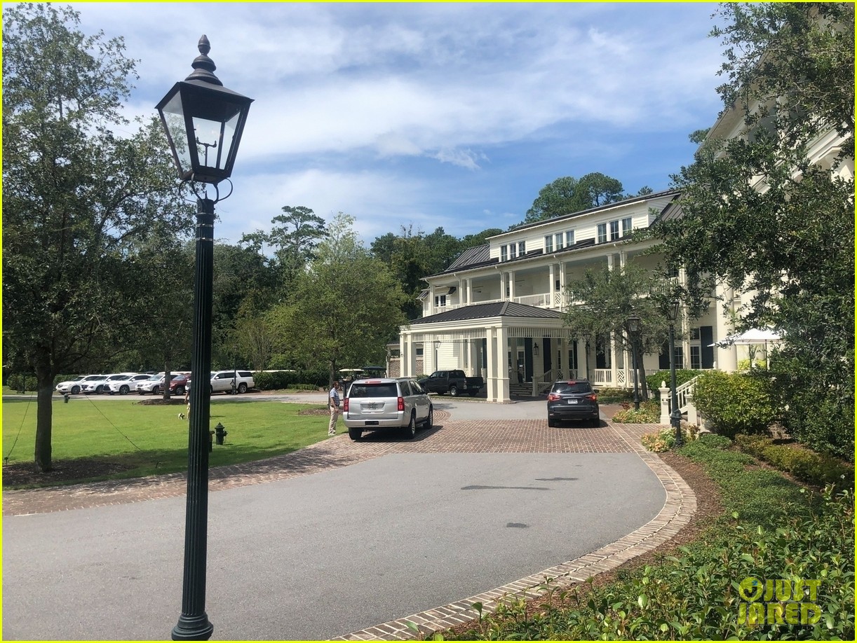justin bieber hailey bieber wedding venue 08