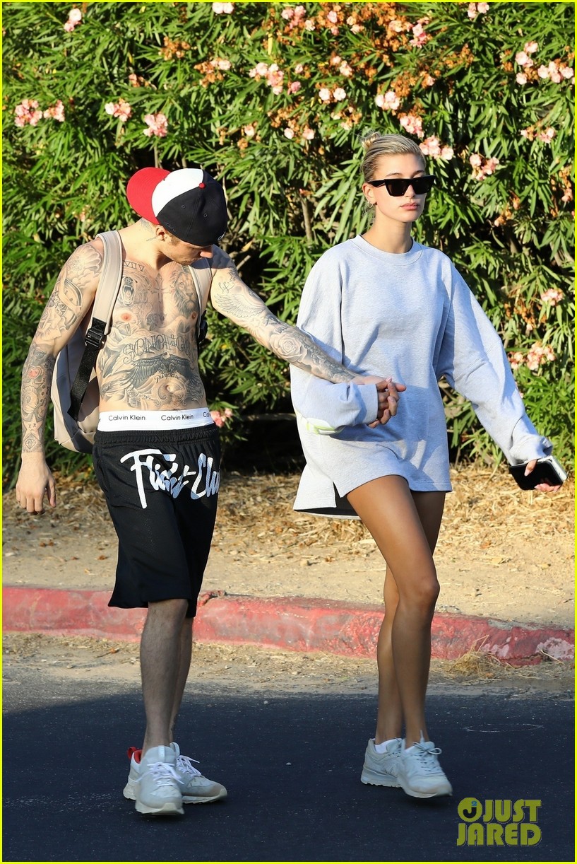 Shirtless Justin Bieber And Wife Hailey Hold Hands On Hike Photo 1257339 Photo Gallery Just
