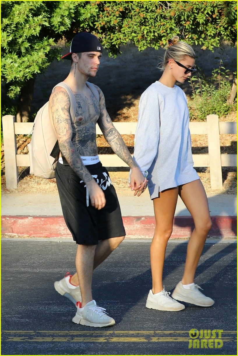 Shirtless Justin Bieber And Wife Hailey Hold Hands On Hike Photo 1257343 Photo Gallery Just