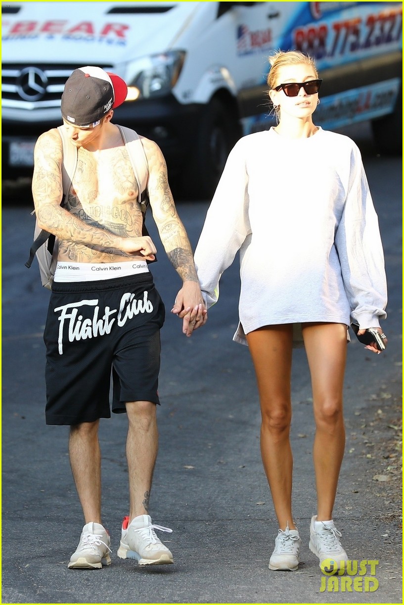 Shirtless Justin Bieber And Wife Hailey Hold Hands On Hike Photo 1257348 Photo Gallery Just