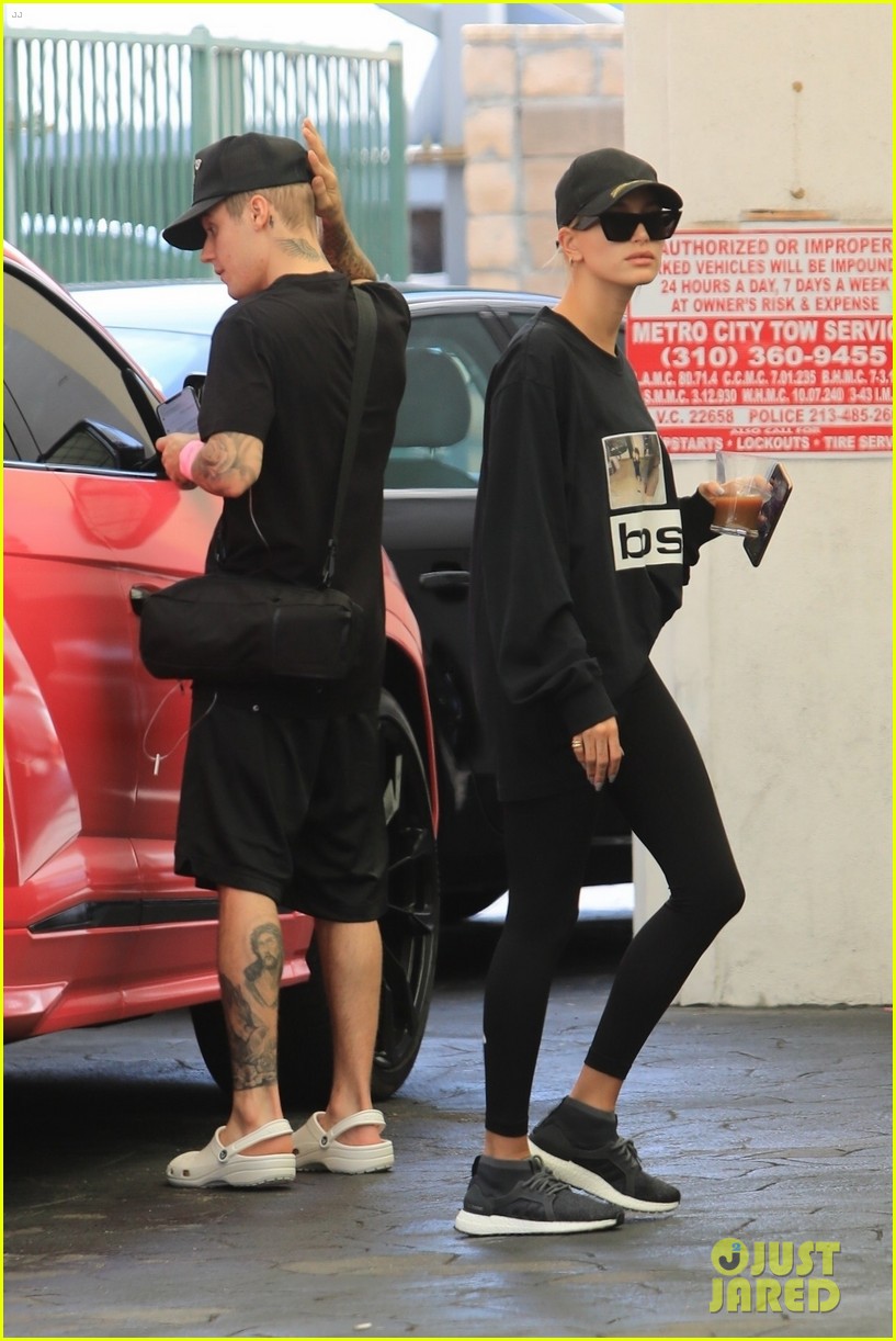 Justin Bieber Grabs Lunch With Wife Hailey In Beverly Hills Photo 1262213 Photo Gallery