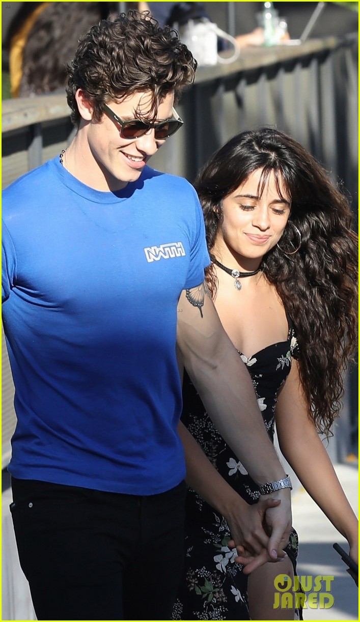 Shawn Mendes And Camila Cabello Are All Smiles On Coffee Date Photo 1260975 Photo Gallery