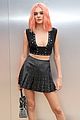 charlotte lawrence debuts pink hair at nyfw 06