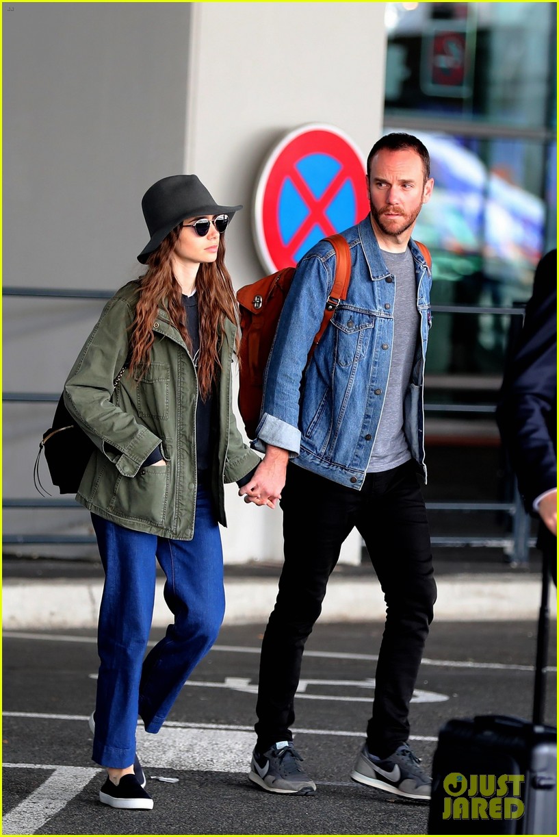 Lily Collins Holds Hands With Her New Boyfriend At Paris Airport Photo 125 Charlie Mcdowell Lily Collins Pictures Just Jared Jr