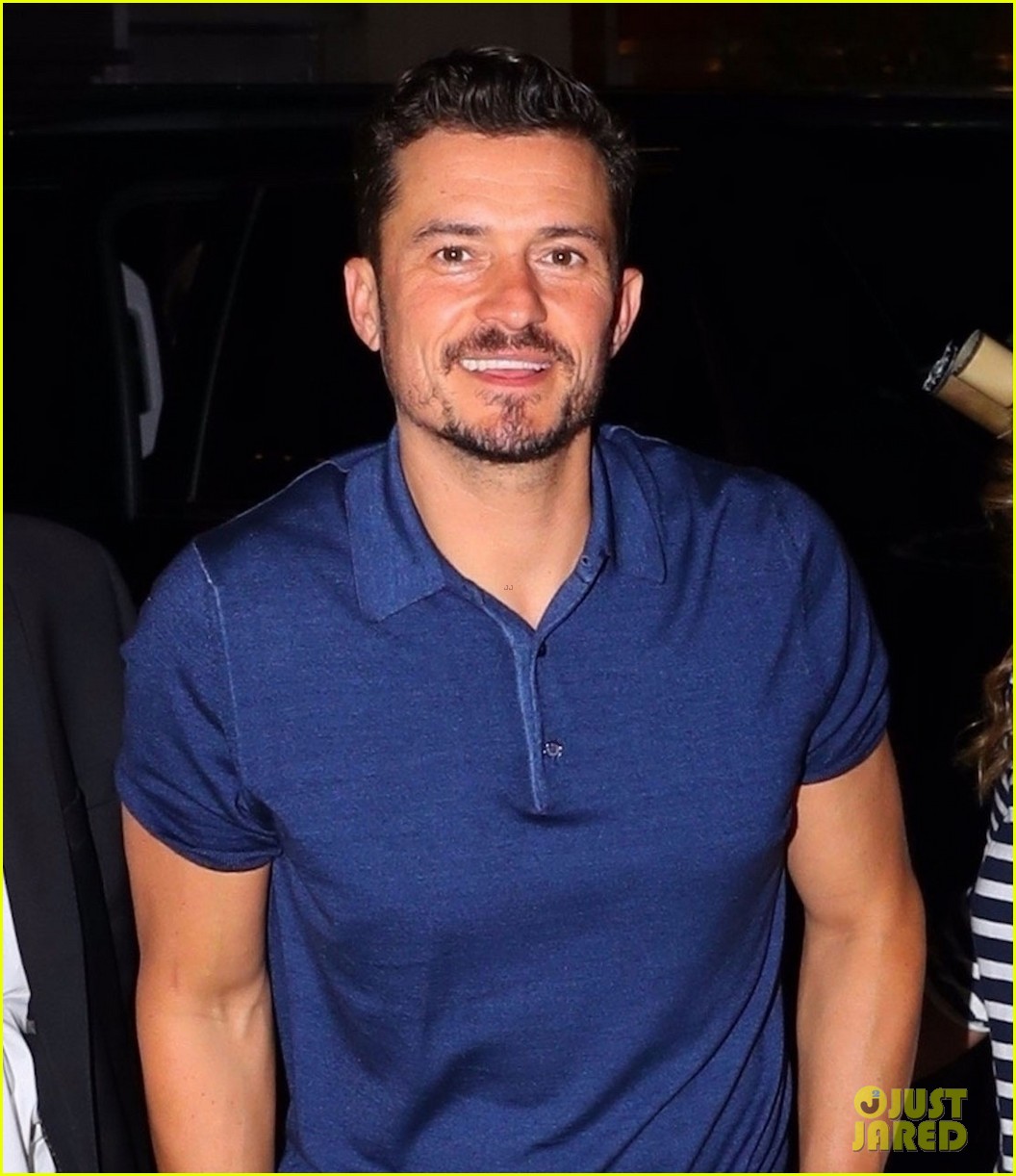 cara delevingne orlando bloom at carnival row nyc screening 02
