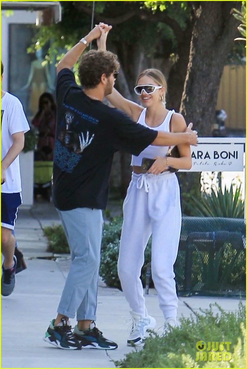 delilah belle boyfriend eyal booker dance for coffee 03