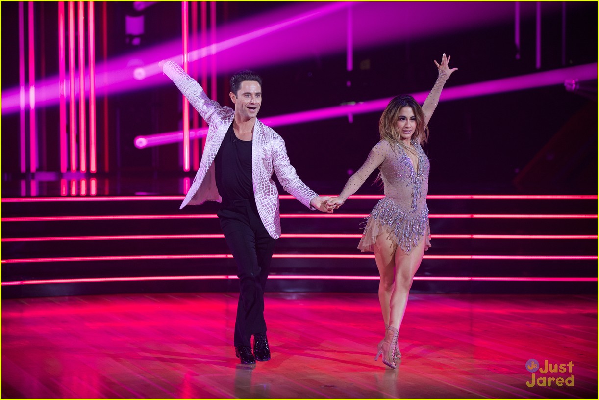 'Dancing With The Stars' Clears Up Voting Rules For Season 28 Photo