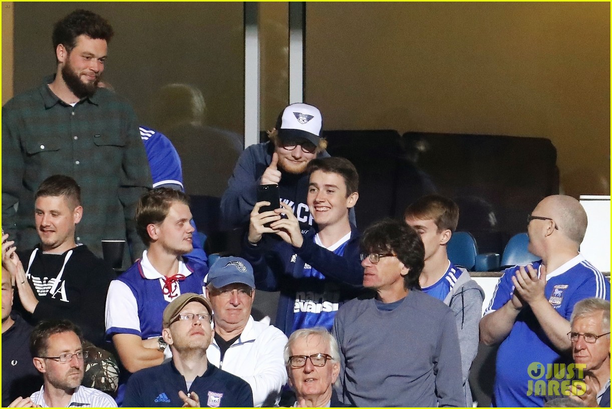 ed sheeran ipswich match pics 03
