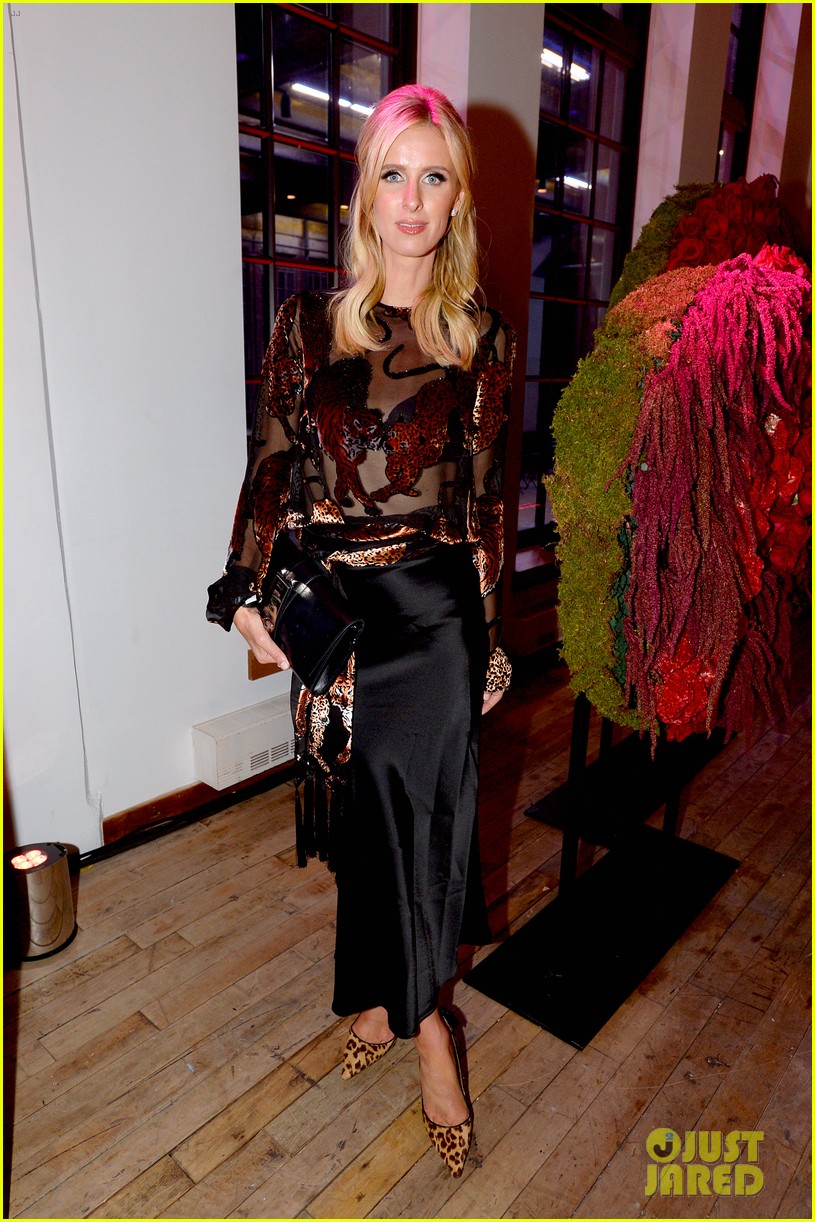 bella gigi hadid youtube fashion event nyfw 33