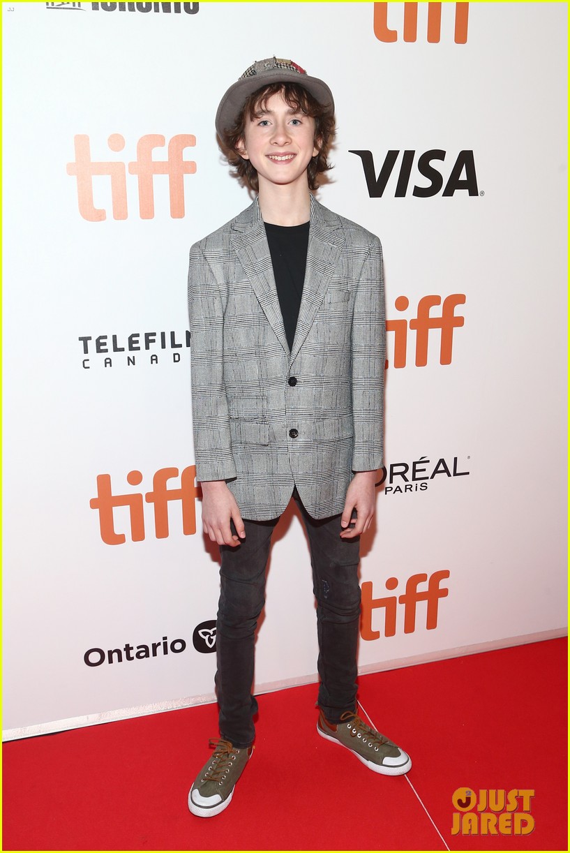Maya Hawke Flies to TIFF 2019 to Support Jonah Hauer-King | Photo