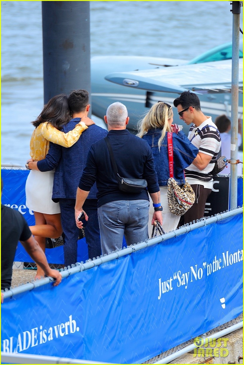 nick jonas priyanka chopra joe jonas ride in seaplane 34