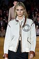 kendall jenner burberry fashion show 04