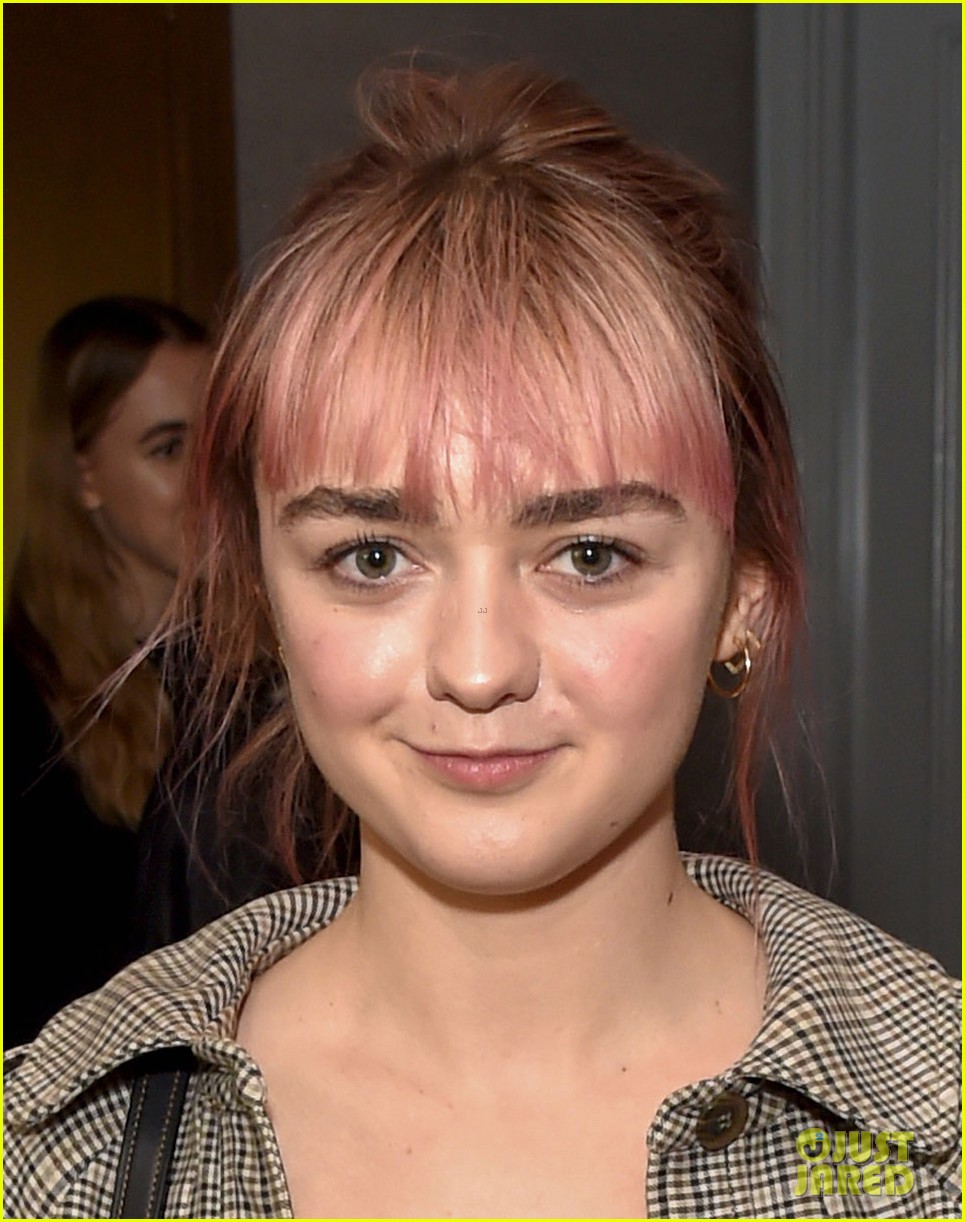 Maisie Williams Goes From NYFW to LFW with Boyfriend Reuben Selby