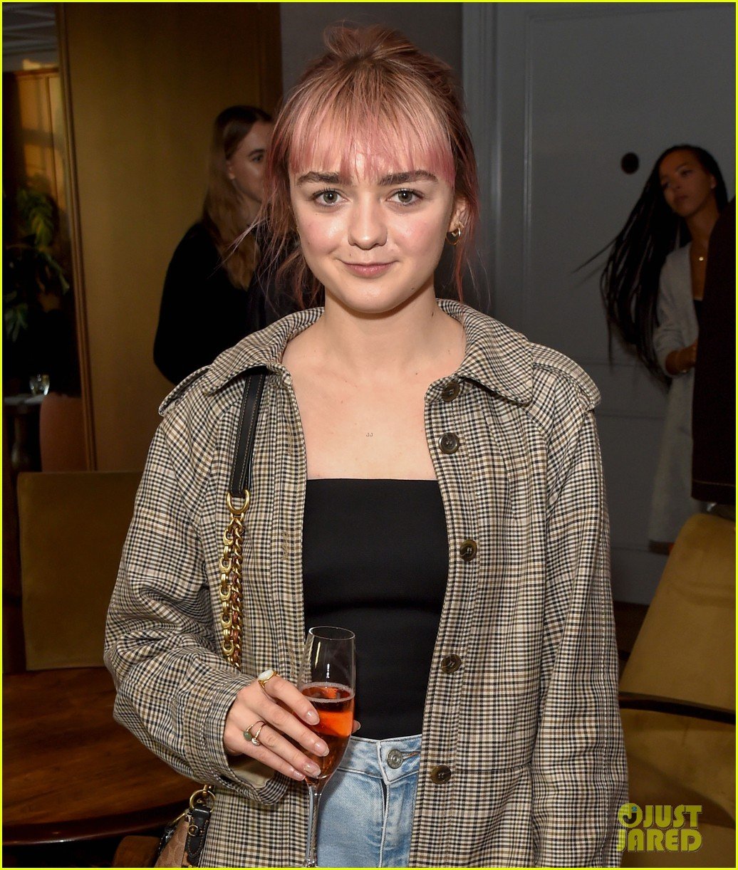 Maisie Williams Goes From NYFW to LFW with Boyfriend Reuben Selby