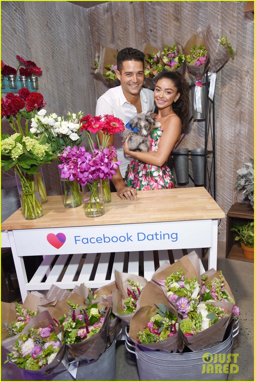 Sarah Hyland & Wells Adams Already Know What Kind of Food They Want At