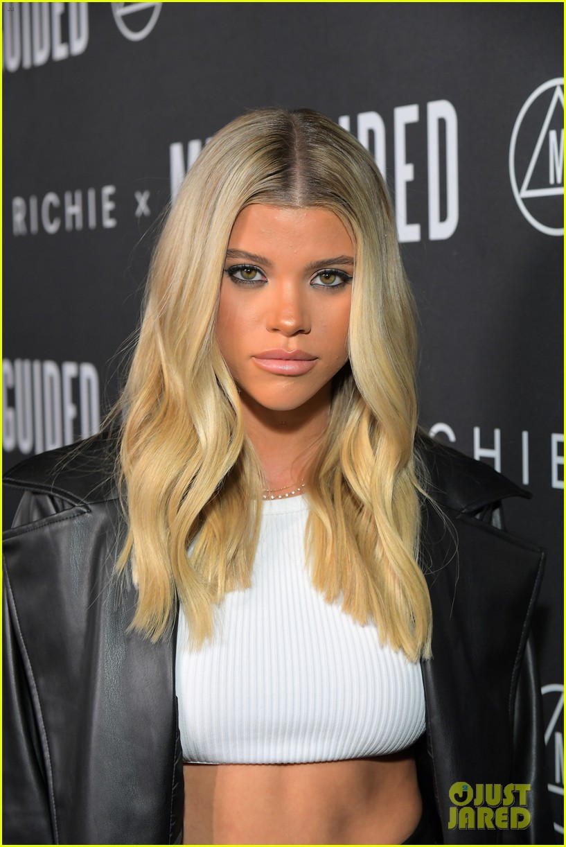 sofia richie missguided launch party tana mongeau kylie jenner 17
