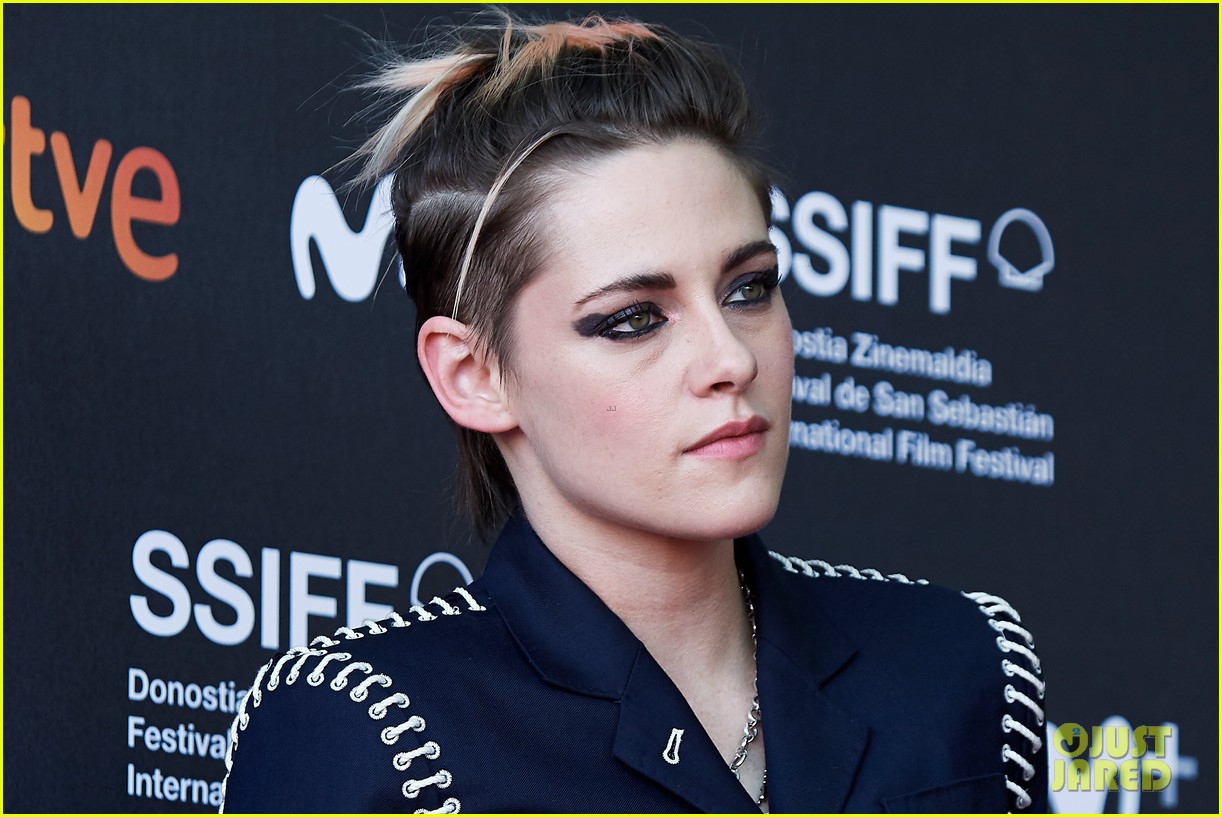 Kristen Stewart Looks So Fierce at 'Seberg' Premiere During San