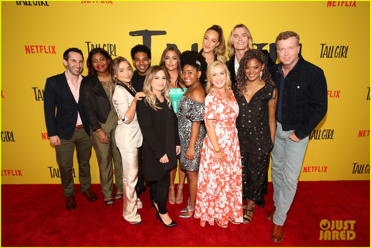 ava michelle sabrina carpenter tall girl premiere 20