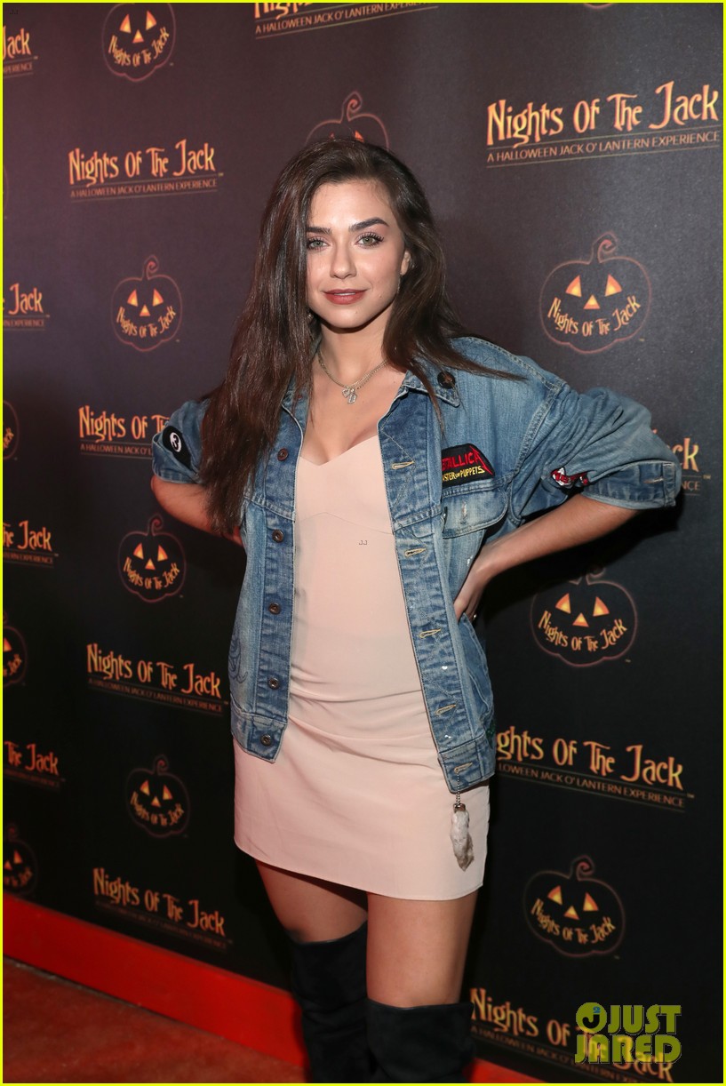 anne winters celebrates halloween after grand hotel cancellation 25