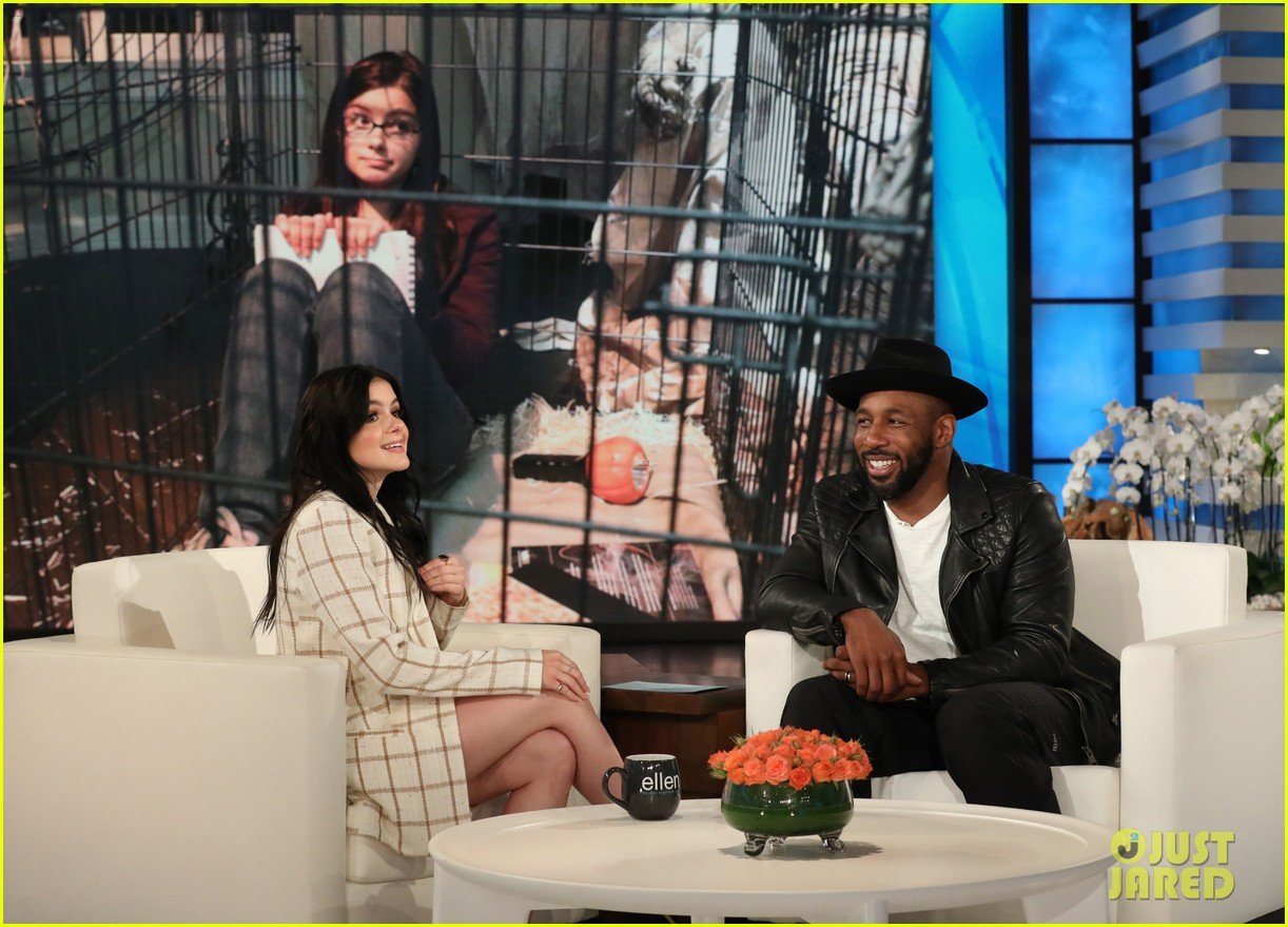 Full Sized Photo of ariel winter ellen show stop pics 04 | Ariel Winter