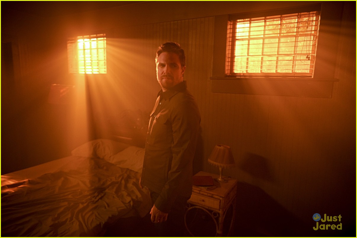 mia connor confront brother arrow stills 04