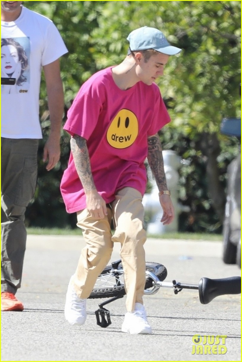 Justin Bieber Takes a Spill on His Unicycle, But Gets