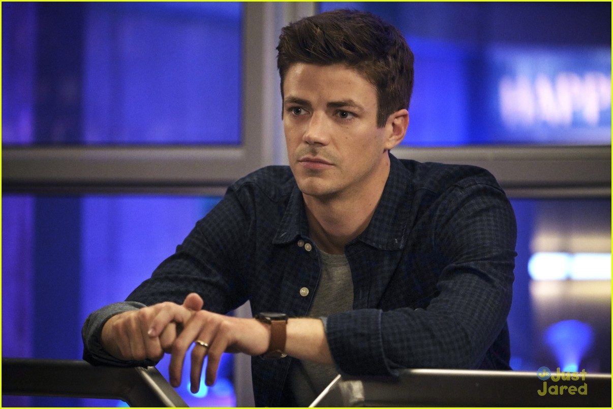 the flash glow bar party dead man running stills 03