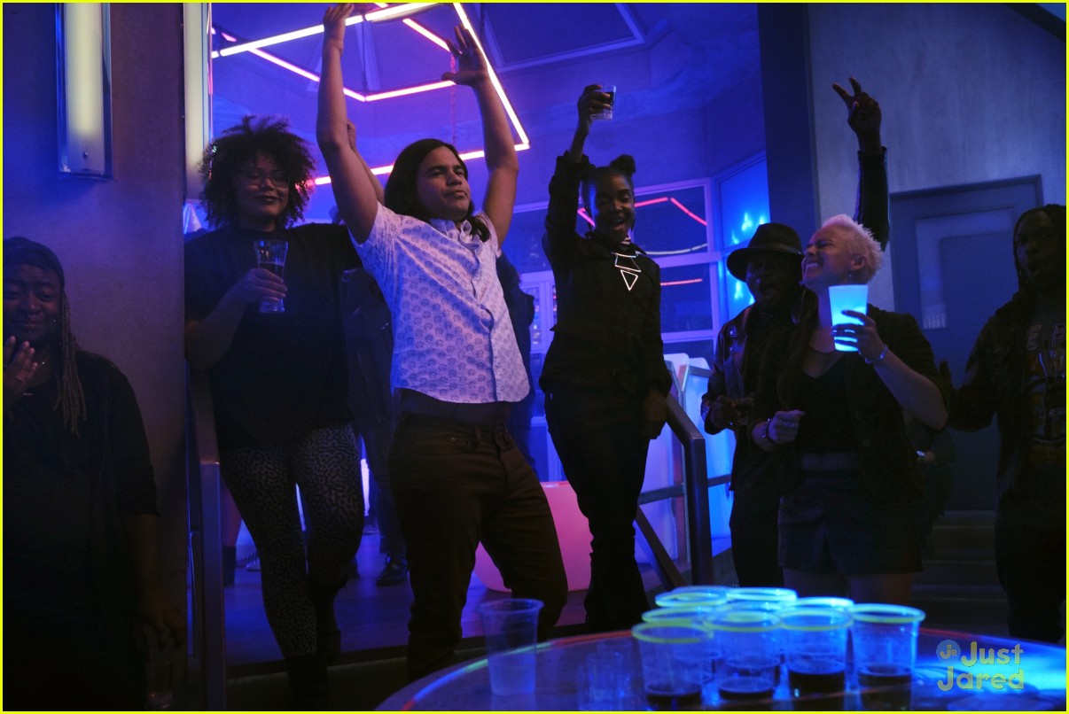 the flash glow bar party dead man running stills 12