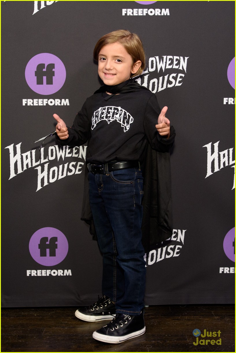 trevor jackson jordan buhat more celebs freeform halloween house 12