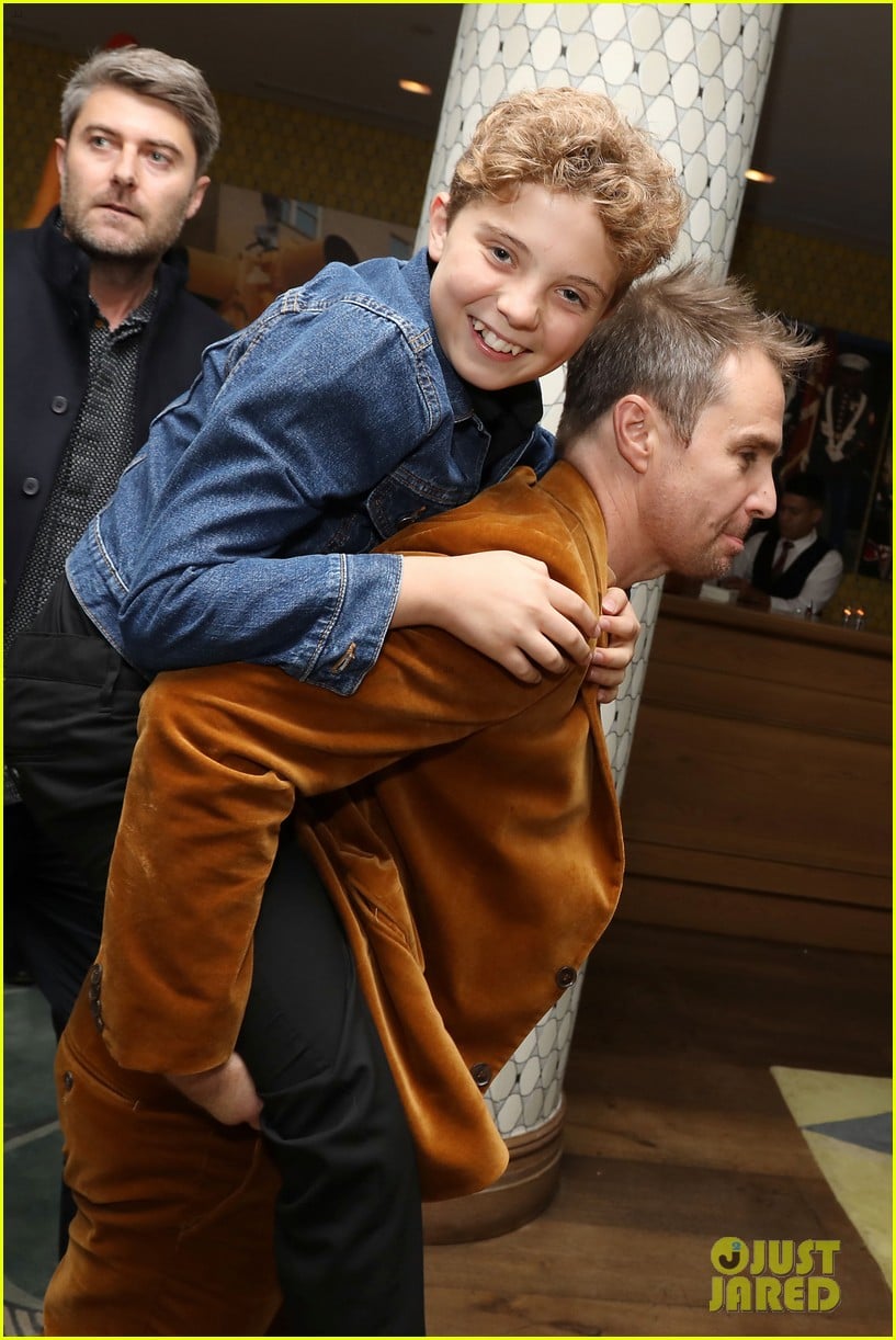 Thomasin McKenzie & Roman Griffin Davis Do Their Reading at 'Jojo ...