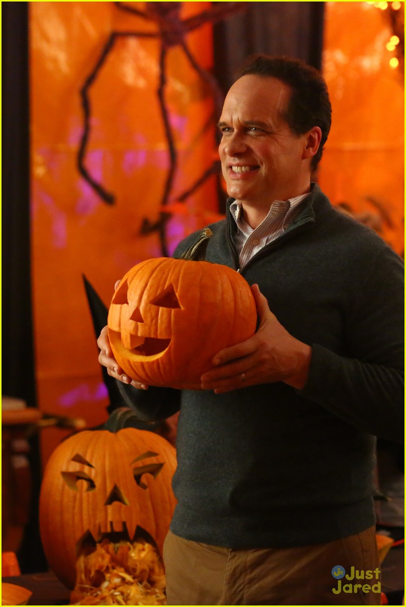 Full Sized Photo of meg american housewife halloween episode stills 27