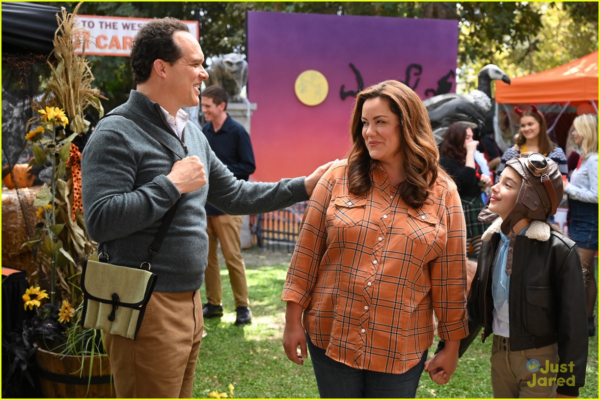 Full Sized Photo of meg american housewife halloween episode stills 40