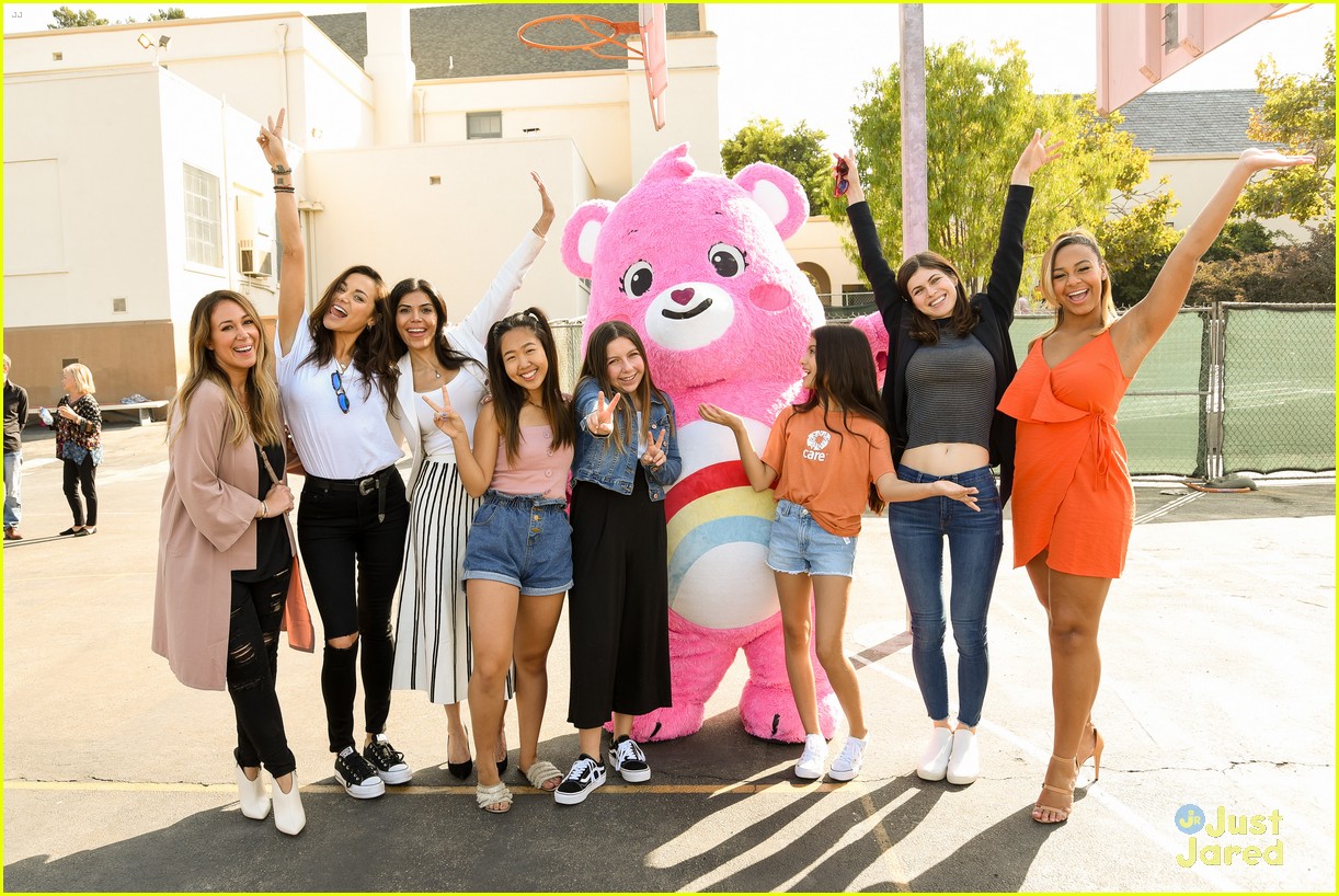 nina lu nia sioux care bears event 03