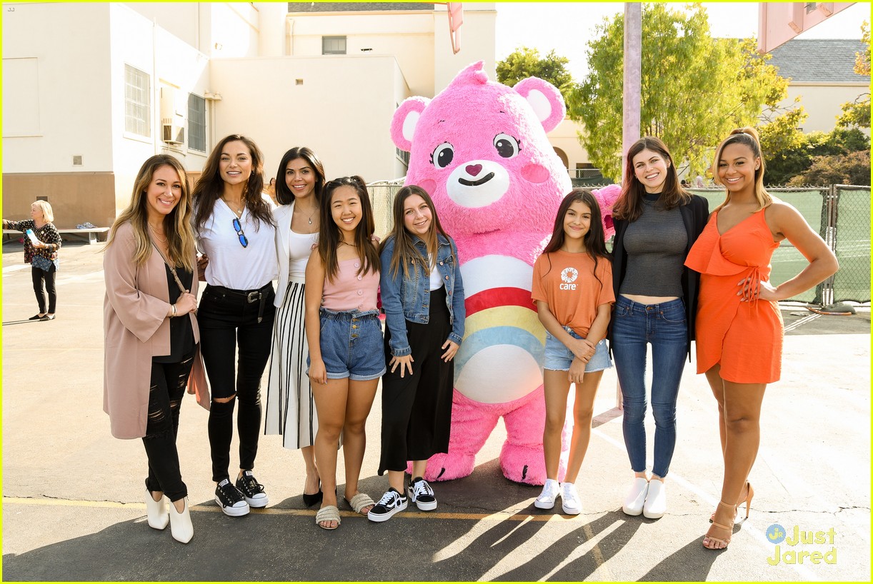 nina lu nia sioux care bears event 08