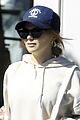 olivia jade keeps low profile for shopping trip 04
