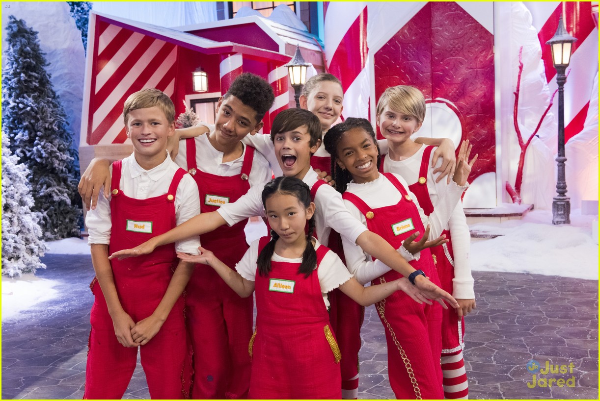 top elf alex wassabi guest judge 03