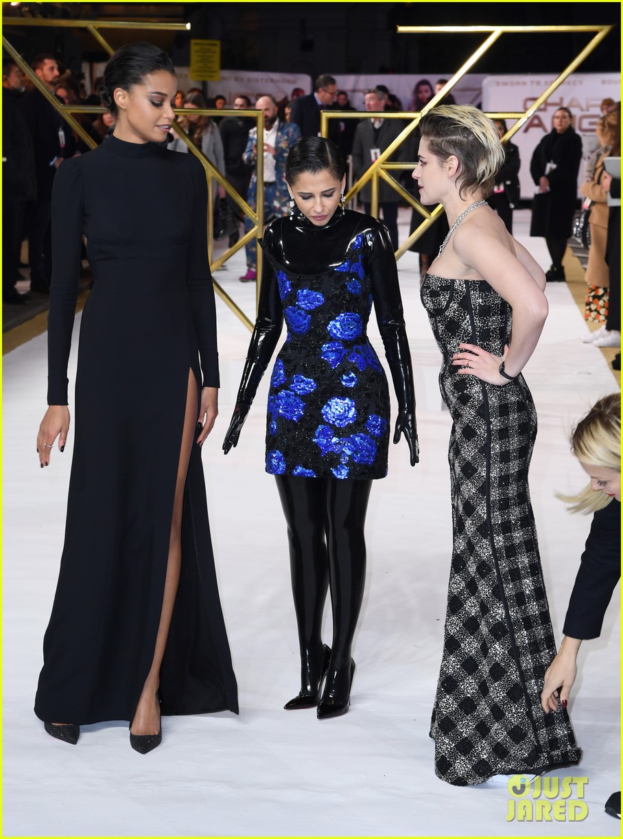 Naomi Scott, Ella Balinska & Kristen Stewart Stun at 'Charlie's Angels