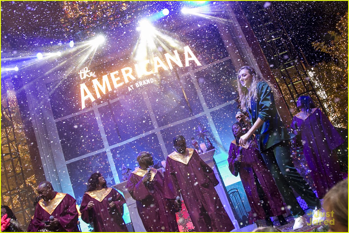 Full Sized Photo of ava michelle americana lights event 14 Ava