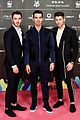 becky g jonas brothers perform at los40 music awards in spain 03
