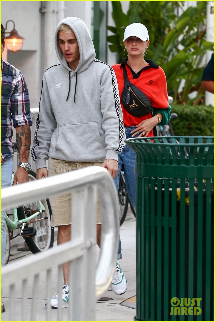 justin bieber hailey bieber dinner in miami sushi 02