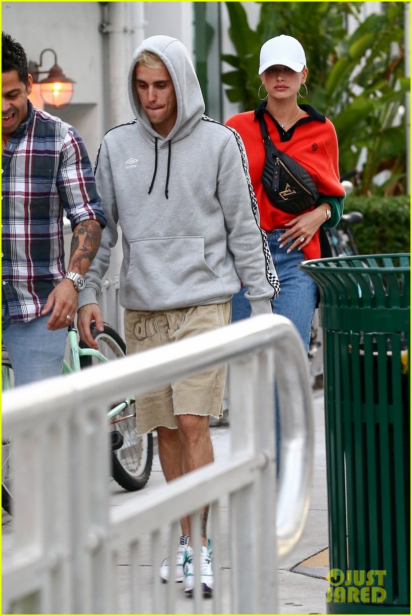 justin bieber hailey bieber dinner in miami sushi 07