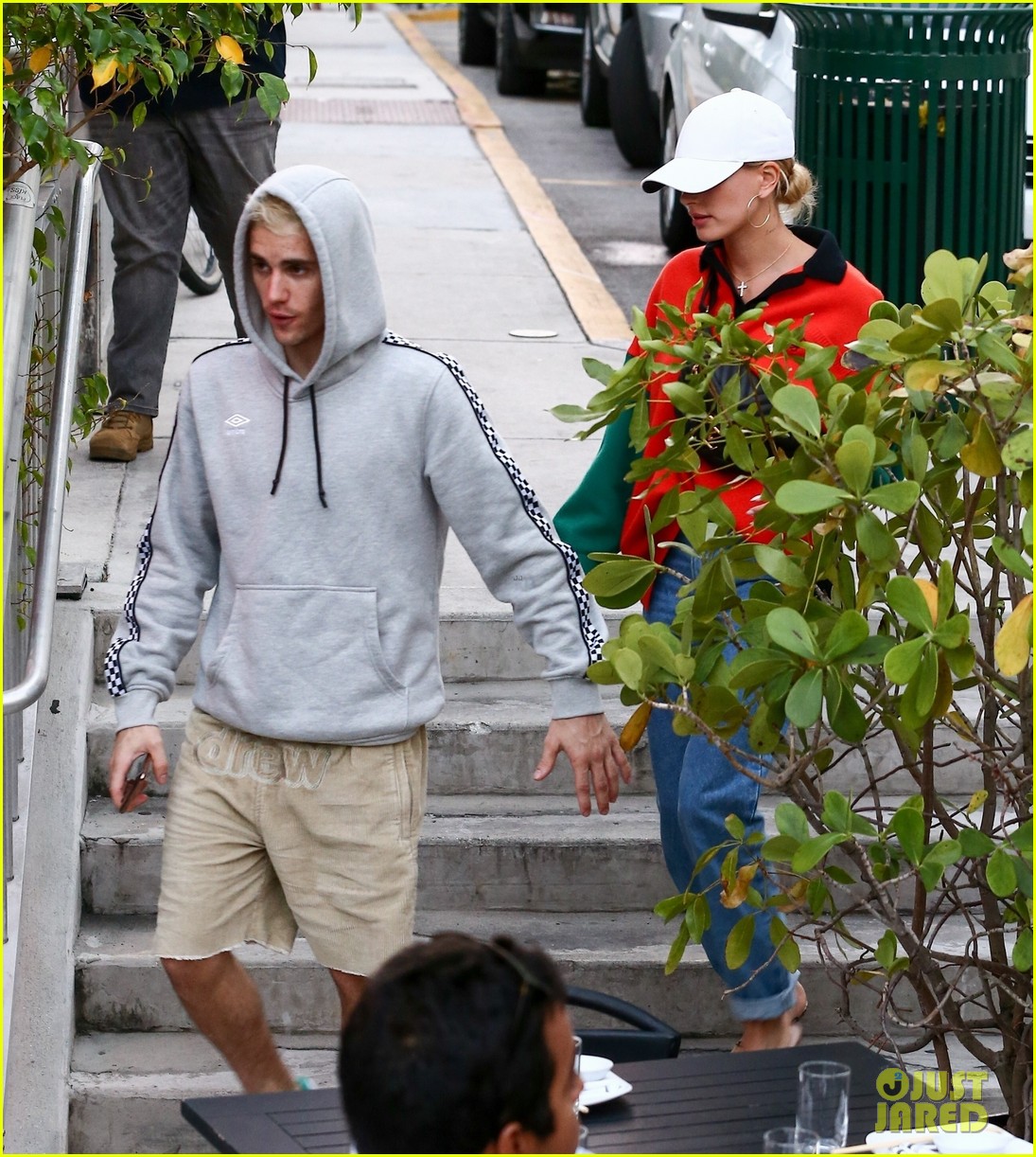justin bieber hailey bieber dinner in miami sushi 16