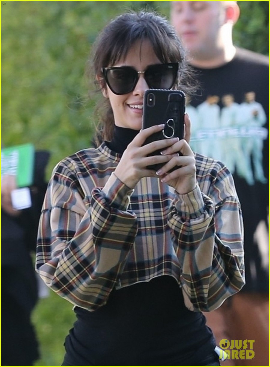 Camila Cabello FaceTimes Her Boyfriend Shawn Mendes! | Photo 1271121